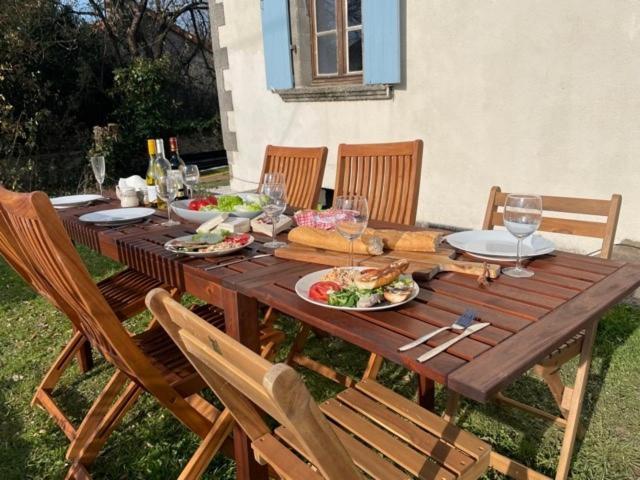 Beautiful Cottage With Private Plunge Pool/Hot Tub - 40 Mins From Puy Du Fou La Chapelle-Saint-Étienne Kültér fotó